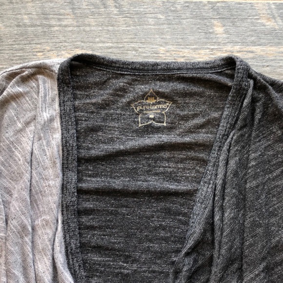 Karma Twisted Dark/Light Gray Sweater Size Small - Picture 2 of 5